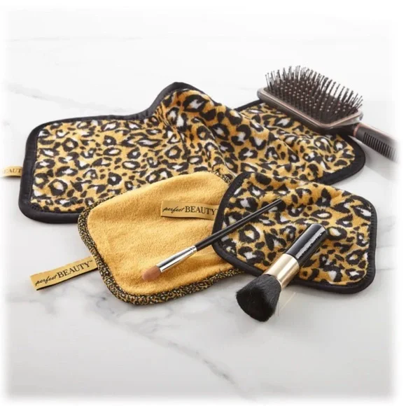 NEW Perfect Beauty 6-Piece (2packs) Makeup remover Towel Gift Sets - Picture 3 of 4